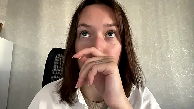 Snapshot of SofiaAurum chatting on June 1, 2026, 1:07 am SofiaAurum online show from June 1, 2026, 1:07 am