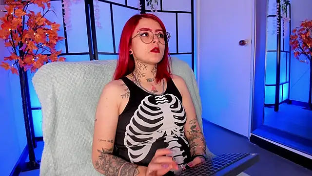 zara rouxx  online show from June 1, 2026, 12:51 pm
