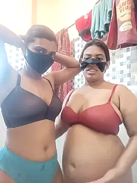 Loving Naughtycouple online show from May 13, 2026, 5:16 am