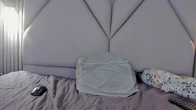 Snapshot of lolabunnysc chatting on April 21, 2026, 1:50 pm lolabunnysc online show from April 21, 2026, 1:50 pm
