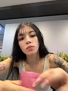 Snapshot of Maddison_Foxxx chatting on July 16, 2026, 1:50 pm Maddison Foxxx online show from July 16, 2026, 1:50 pm