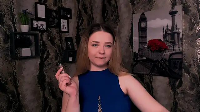 Snapshot of NicoleAura chatting on May 7, 2026, 7:47 am NicoleAura online show from May 7, 2026, 7:47 am