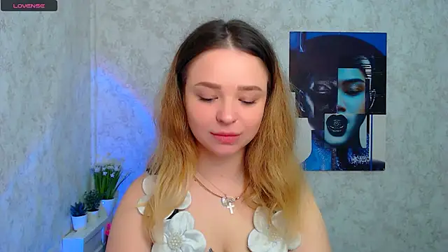 Snapshot of NicoleAura chatting on May 11, 2026, 7:03 am NicoleAura online show from May 11, 2026, 7:03 am