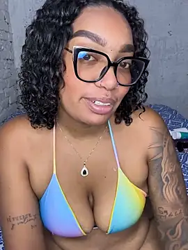  Piel Canela online show from May 10, 2026, 2:06 am