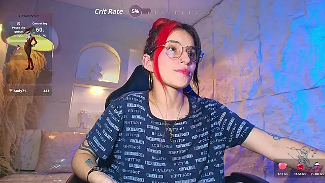 Snapshot of Moon_Red_r chatting on May 6, 2026, 12:41 am Moon Red r online show from May 6, 2026, 12:41 am