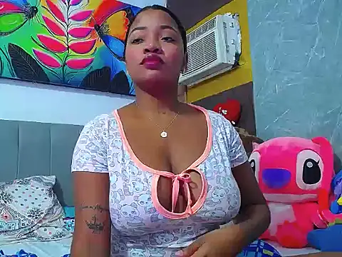 Snapshot of Brunett_sexy1 chatting on May 17, 2026, 7:28 am Brunett sexy1 online show from May 17, 2026, 7:28 am