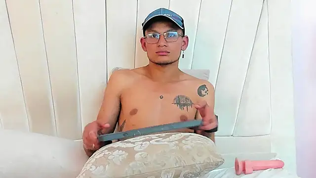 Damian Garciaa online show from May 22, 2026, 4:41 am
