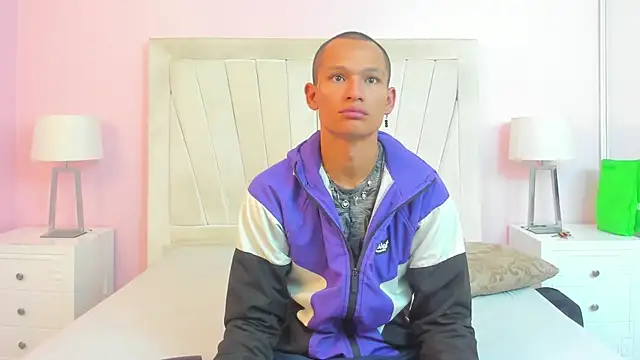 Damian Garciaa online show from May 28, 2026, 5:49 am