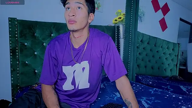Zayn Moretti online show from July 15, 2026, 3:12 am