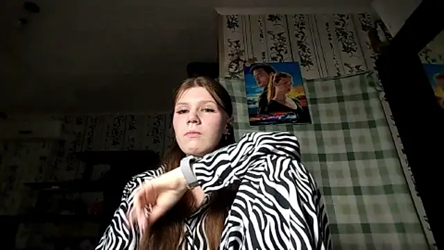 SharyLoughty online show from May 8, 2026, 4:12 pm