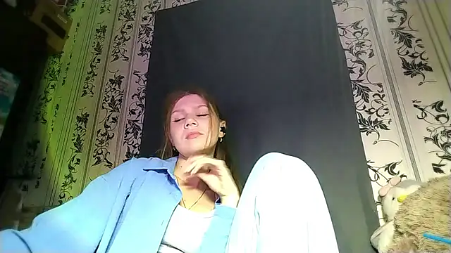 SharyLoughty online show from June 4, 2026, 1:17 pm