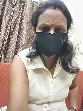 Snapshot of Beborani chatting on May 31, 2026, 6:20 pm Beborani online show from May 31, 2026, 6:20 pm