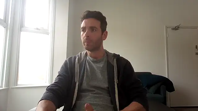 Snapshot of frenchbdmaninlondon chatting on May 5, 2026, 11:40 am frenchbdmaninlondon online show from May 5, 2026, 11:40 am