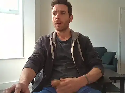 Snapshot of frenchbdmaninlondon chatting on May 13, 2026, 11:29 am frenchbdmaninlondon online show from May 13, 2026, 11:29 am