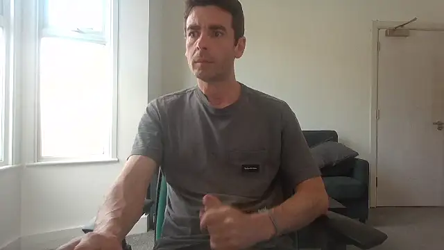 frenchbdmaninlondon online show from June 30, 2026, 1:23 pm