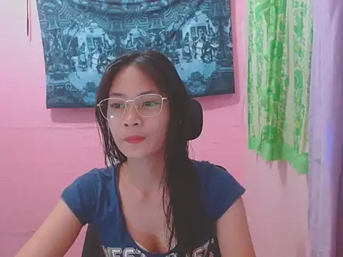 Sweetsexylady19 online show from May 23, 2026, 12:53 pm
