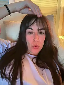 Snapshot of dulceflor25 chatting on April 30, 2026, 9:19 pm dulceflor25 online show from April 30, 2026, 9:19 pm