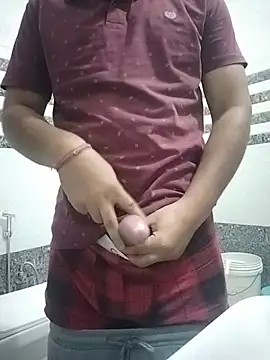 Snapshot of rahul02sharma05 chatting on June 1, 2026, 1:07 am rahul02sharma05 online show from June 1, 2026, 1:07 am