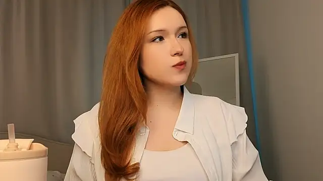 Snapshot of flaremoon chatting on April 27, 2026, 1:09 pm flaremoon online show from April 27, 2026, 1:09 pm