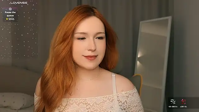 Snapshot of flaremoon chatting on May 25, 2026, 1:50 pm flaremoon online show from May 25, 2026, 1:50 pm