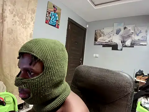 Snapshot of BadBoyTemptation chatting on April 18, 2026, 11:16 pm BadBoyTemptation online show from April 18, 2026, 11:16 pm