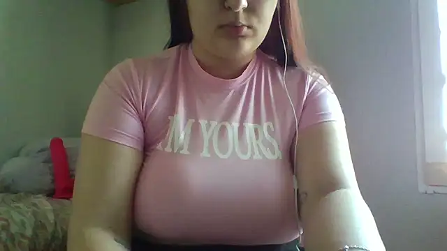 SmokeyAnne online show from May 14, 2026, 1:51 pm