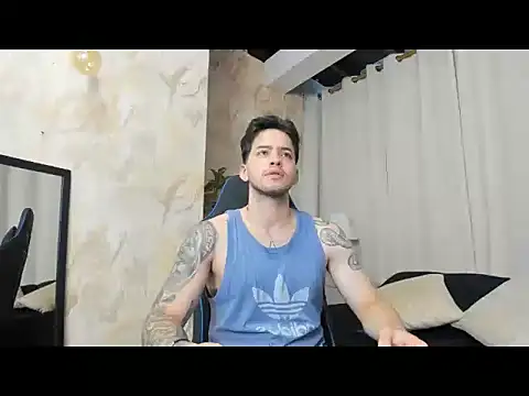 Snapshot of RONNY_COLTON chatting on May 18, 2026, 11:27 am RONNY COLTON online show from May 18, 2026, 11:27 am