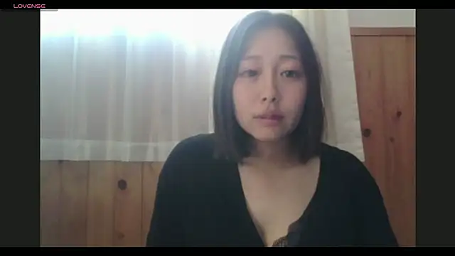 aoi252525 online show from May 28, 2026, 10:40 pm