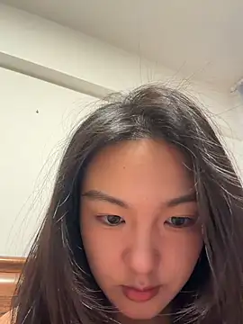 dearBeibeii online show from May 10, 2026, 2:39 am