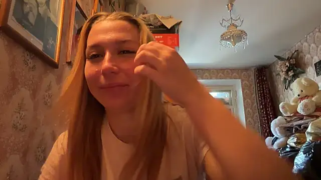 Snapshot of MandyVandy chatting on April 21, 2026, 4:41 am MandyVandy online show from April 21, 2026, 4:41 am
