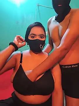Hot Cupole online show from May 27, 2026, 2:14 pm