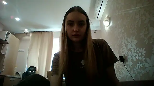 Snapshot of Lisanta chatting on April 24, 2026, 8:06 am Lisanta online show from April 24, 2026, 8:06 am