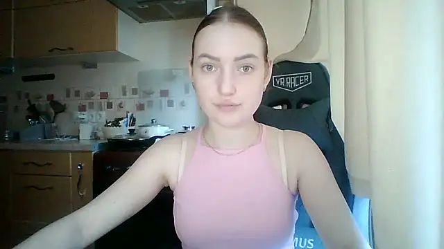 Snapshot of Lisanta chatting on May 27, 2026, 1:19 pm Lisanta online show from May 27, 2026, 1:19 pm