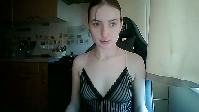 Snapshot of Lisanta chatting on May 31, 2026, 10:44 am Lisanta online show from May 31, 2026, 10:44 am