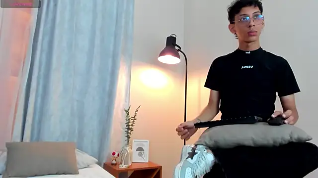 dax blaze online show from April 30, 2026, 1:06 pm