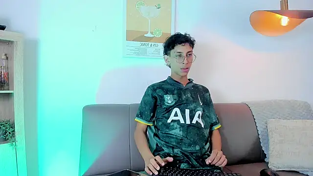 dax blaze online show from May 3, 2026, 12:44 pm