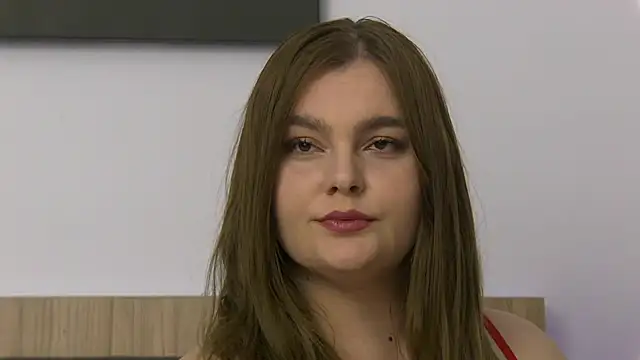 Snapshot of SolangeRay chatting on May 28, 2026, 3:26 am SolangeRay online show from May 28, 2026, 3:26 am