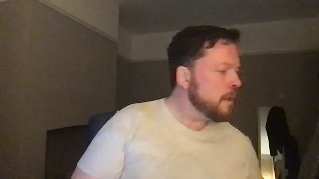 Snapshot of Cormie_2026 chatting on April 22, 2026, 7:48 pm Cormie 2026 online show from April 22, 2026, 7:48 pm