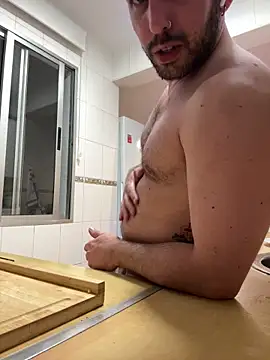 MathiasBellucci online show from May 12, 2026, 8:39 pm