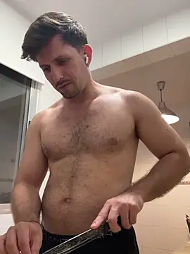 MathiasBellucci online show from May 28, 2026, 8:39 pm