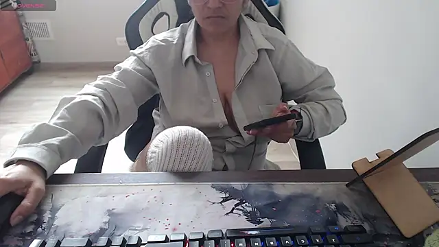 Melissaleehot online show from May 27, 2026, 7:11 pm
