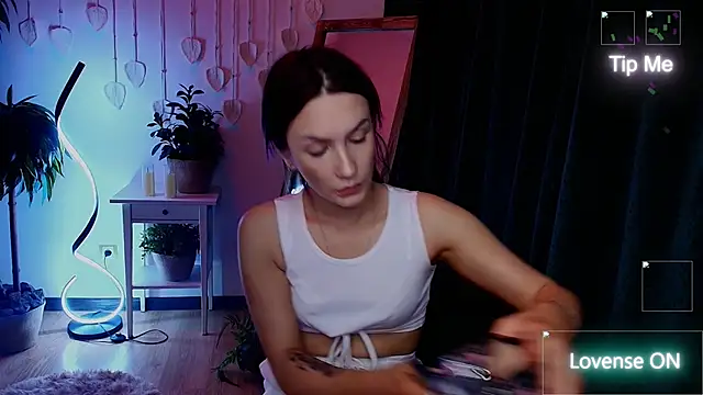 1i1yfoxxx online show from May 15, 2026, 2:29 am