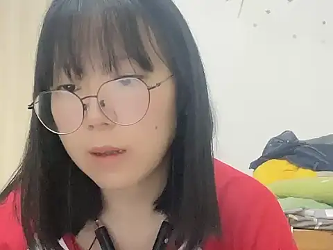 Snapshot of Belle-LL chatting on April 22, 2026, 1:12 pm Belle-LL online show from April 22, 2026, 1:12 pm