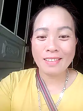 phuongtrinh1 online show from May 25, 2026, 12:27 am