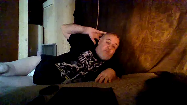 Nightshade1195 online show from May 28, 2026, 6:05 pm