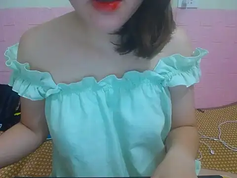 Snapshot of Mimi_200 chatting on May 13, 2026, 3:15 am Mimi 200 online show from May 13, 2026, 3:15 am
