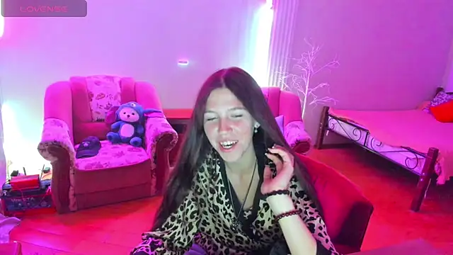 Snapshot of MaryRapunzel chatting on May 27, 2026, 8:39 pm MaryRapunzel online show from May 27, 2026, 8:39 pm