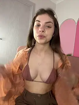 Mila Cutie online show from May 16, 2026, 10:36 am