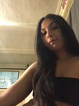 Snapshot of amira1348 chatting on May 27, 2026, 6:49 pm amira1348 online show from May 27, 2026, 6:49 pm