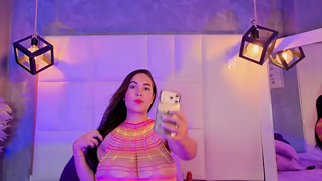 Violetta rose  online show from July 15, 2026, 10:59 pm